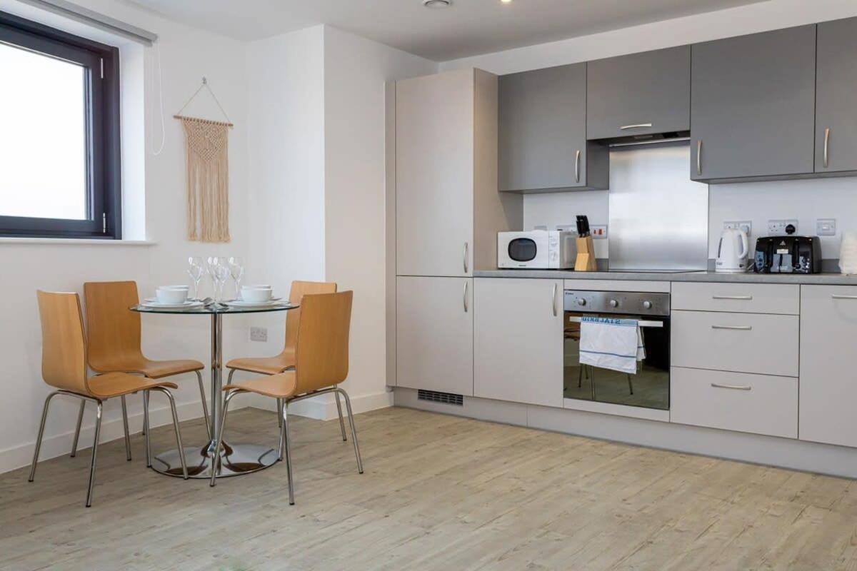 Stunning 2 Bed Apartment In Salford Amazing Views Manchester Eksteriør bilde