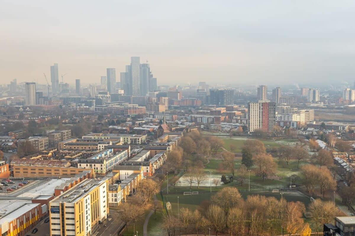 Stunning 2 Bed Apartment In Salford Amazing Views Manchester Eksteriør bilde