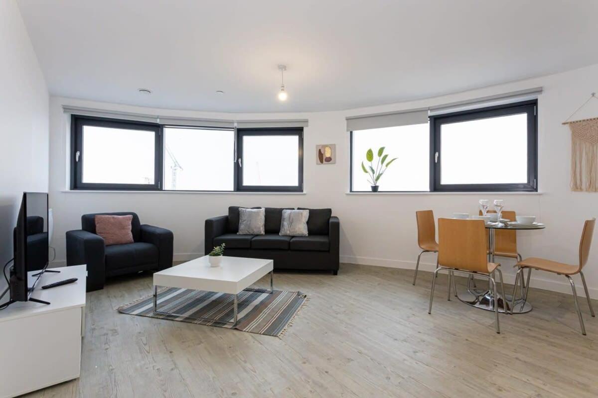 Stunning 2 Bed Apartment In Salford Amazing Views Manchester Eksteriør bilde